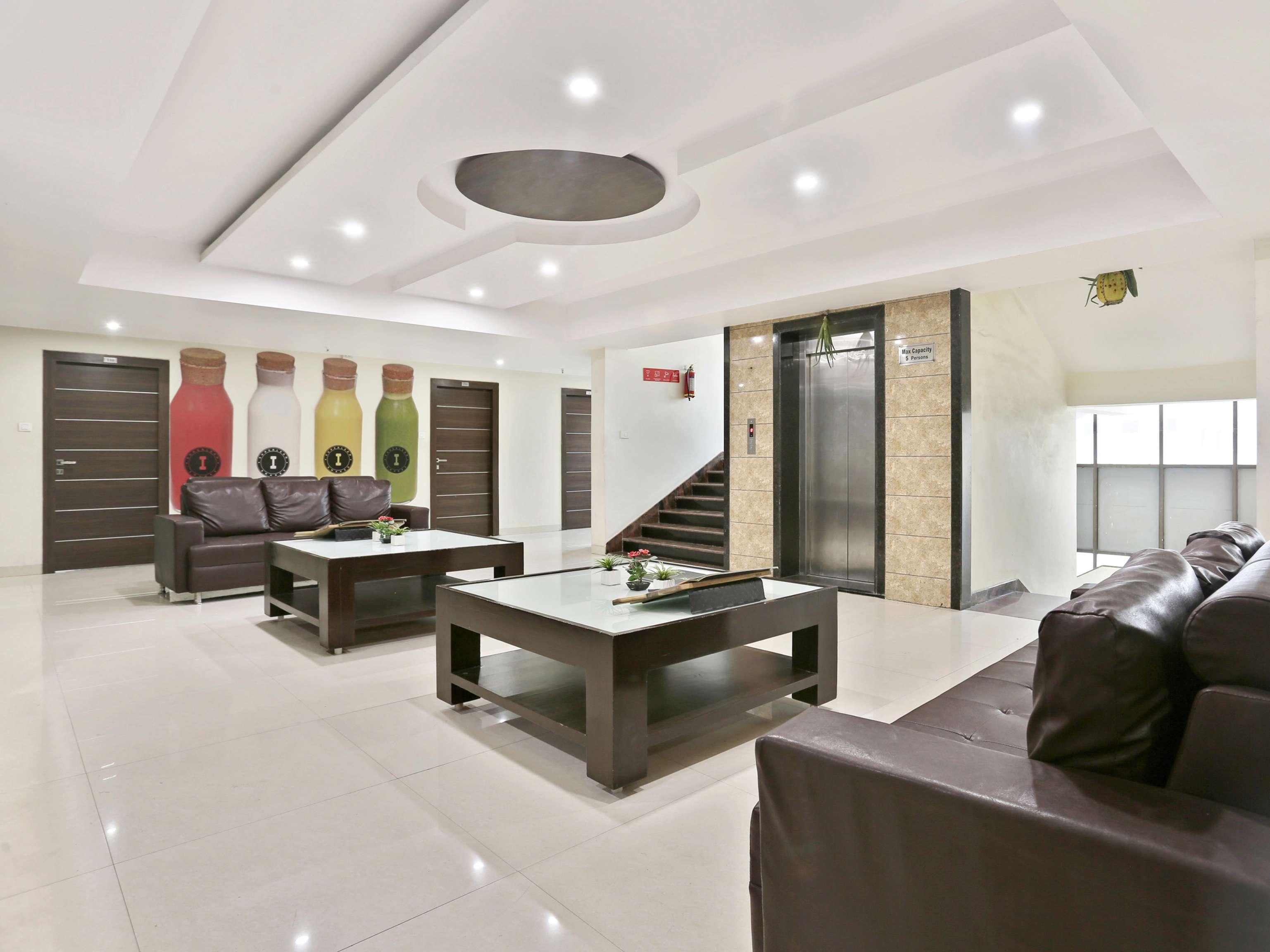 Kondapur  Townhouse Halcyon Deccan Inn Near Shilparamam מראה חיצוני תמונה