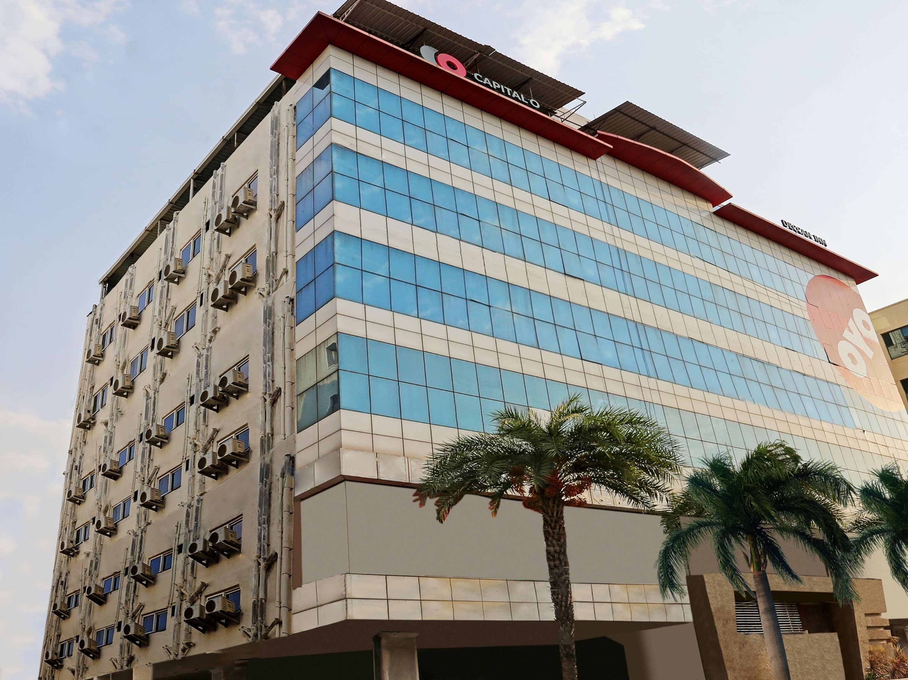 Kondapur  Townhouse Halcyon Deccan Inn Near Shilparamam מראה חיצוני תמונה