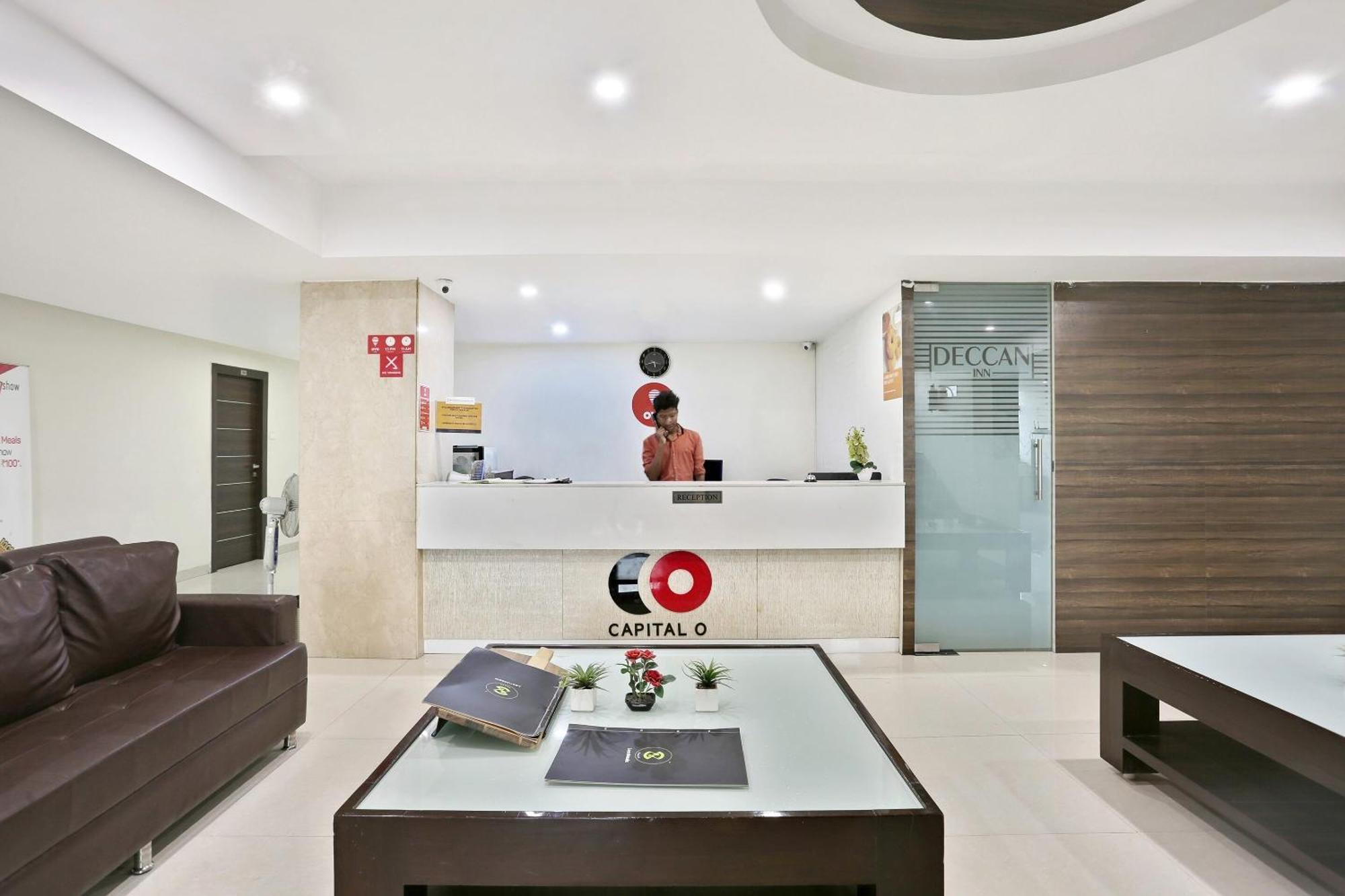 Kondapur  Townhouse Halcyon Deccan Inn Near Shilparamam מראה חיצוני תמונה