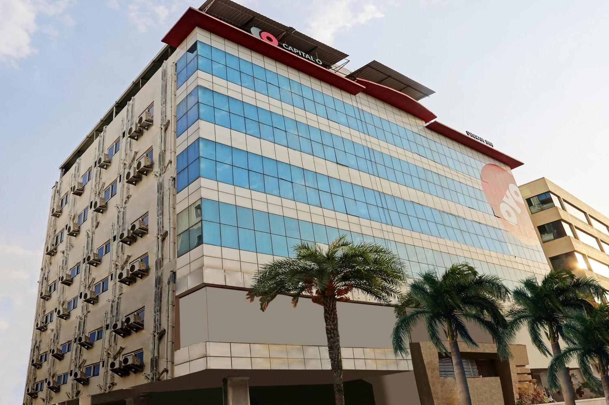 Kondapur  Townhouse Halcyon Deccan Inn Near Shilparamam מראה חיצוני תמונה